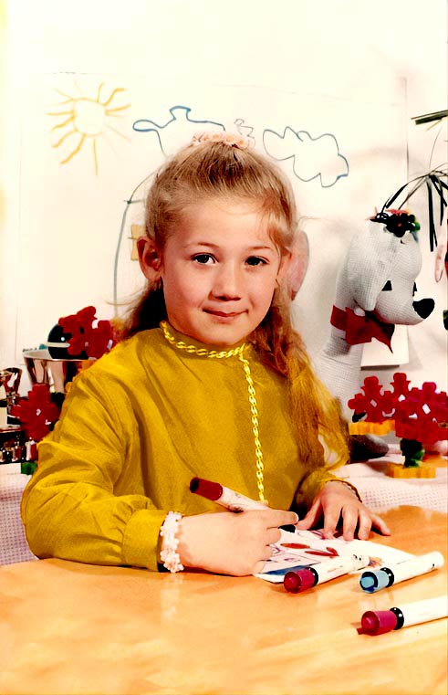 Catherine Valin jeune, entrain de dessiner à l'école